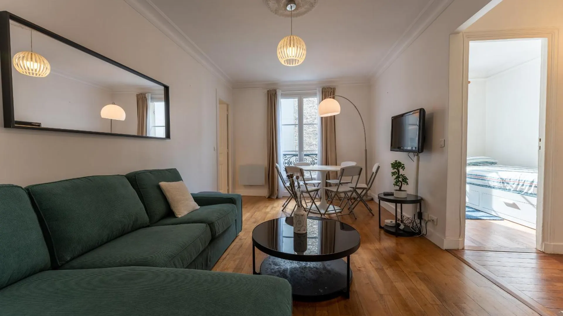 Appartement De Luxe Champs Elysees Neuf パリ
