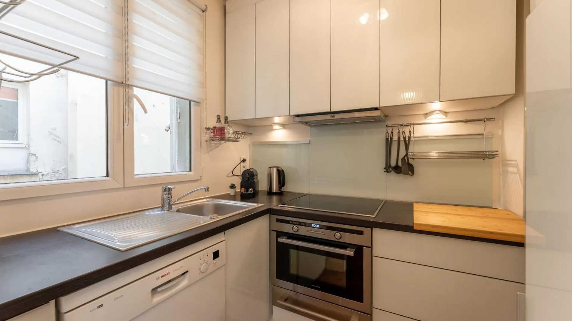 Apartment Appartement De Luxe Champs Elysees Neuf Paris France