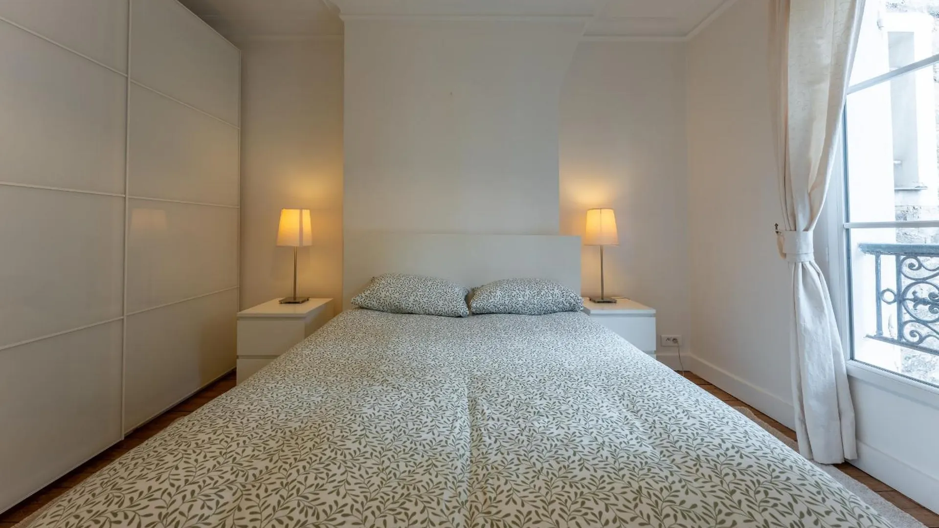 Appartement De Luxe Champs Elysees Neuf Paris 0*,  France